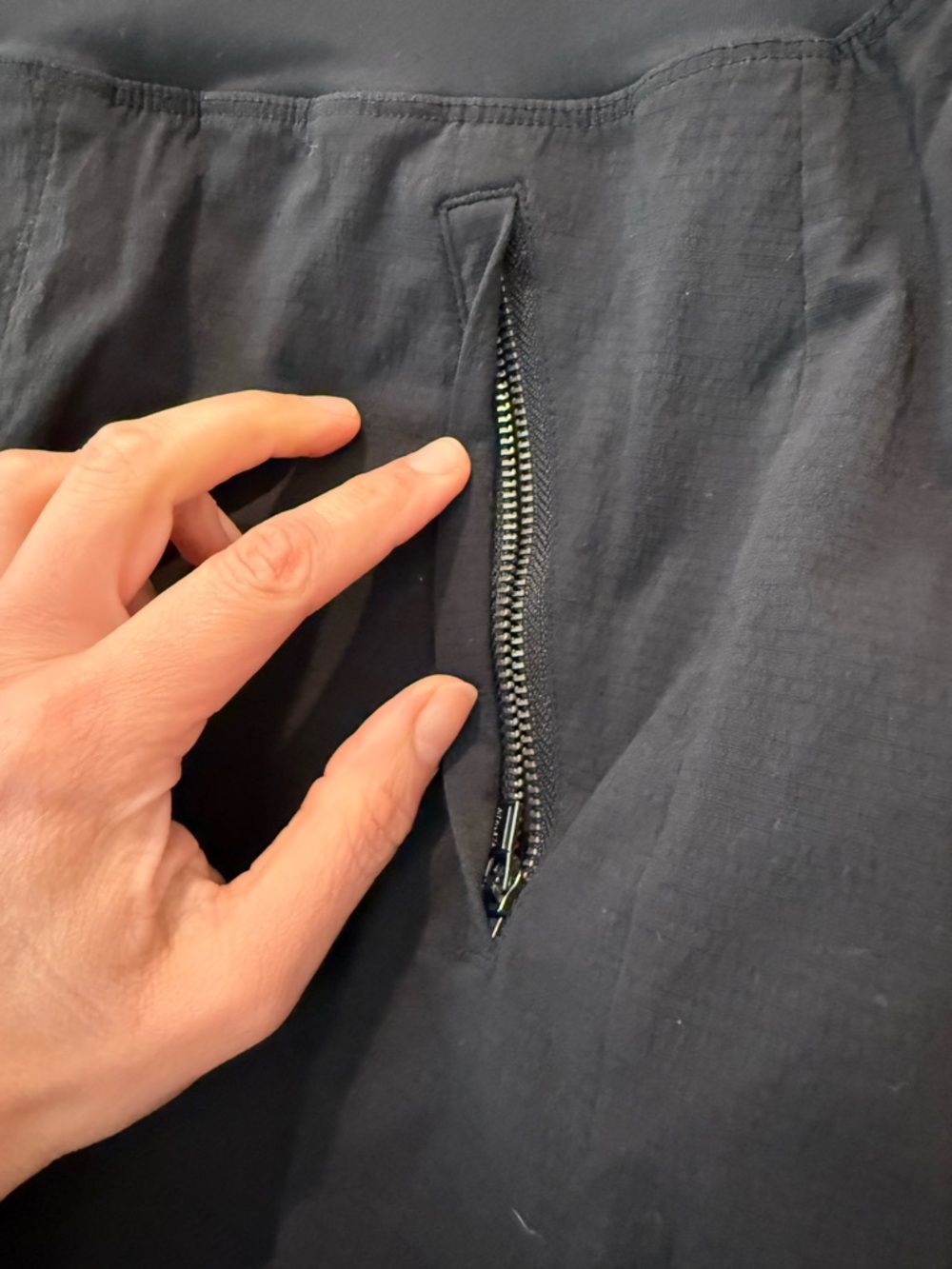 Athleta Trekkie North Short in Black, 6 - Picture 6 of 11